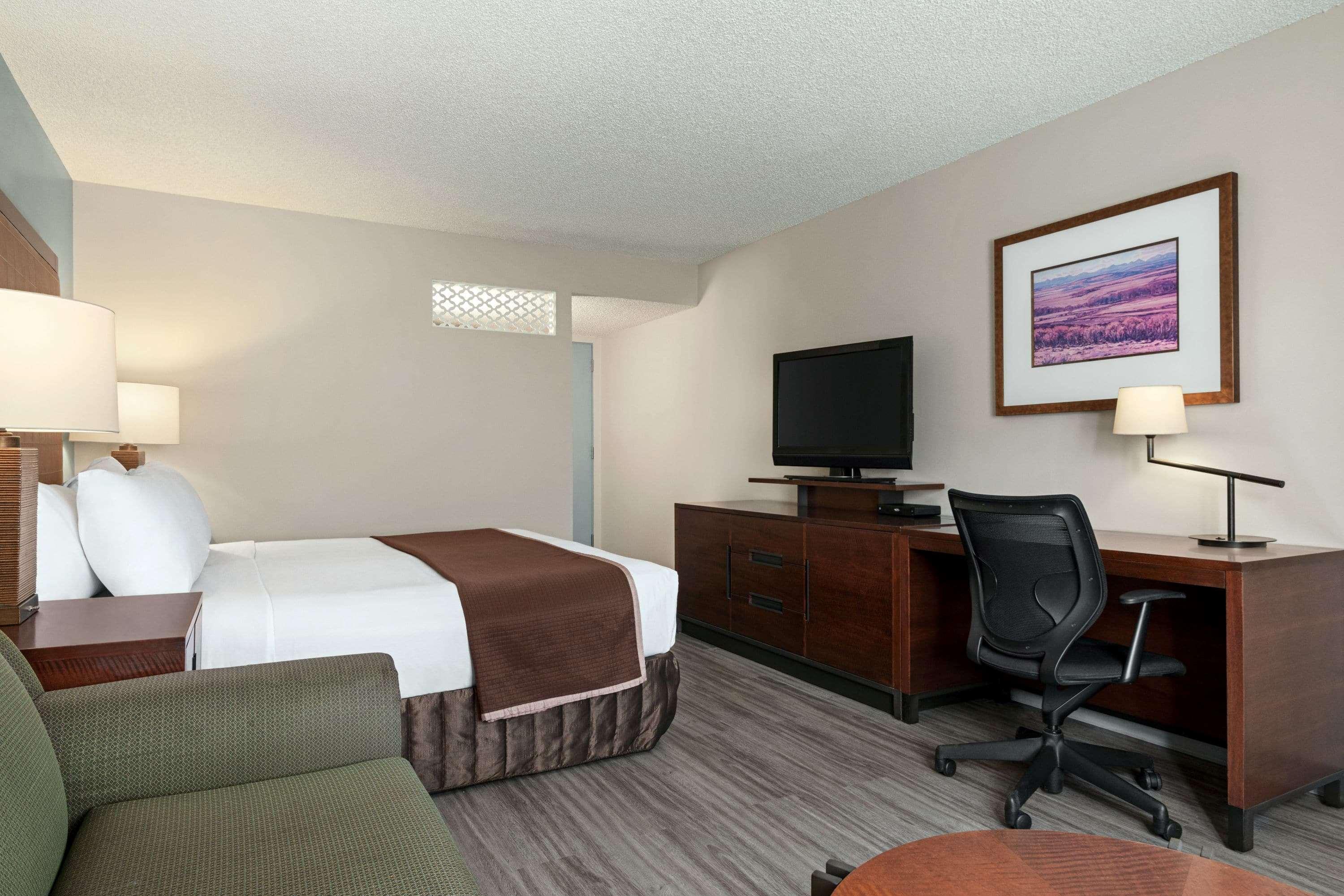 Travelodge By Wyndham Calgary South Exterior foto