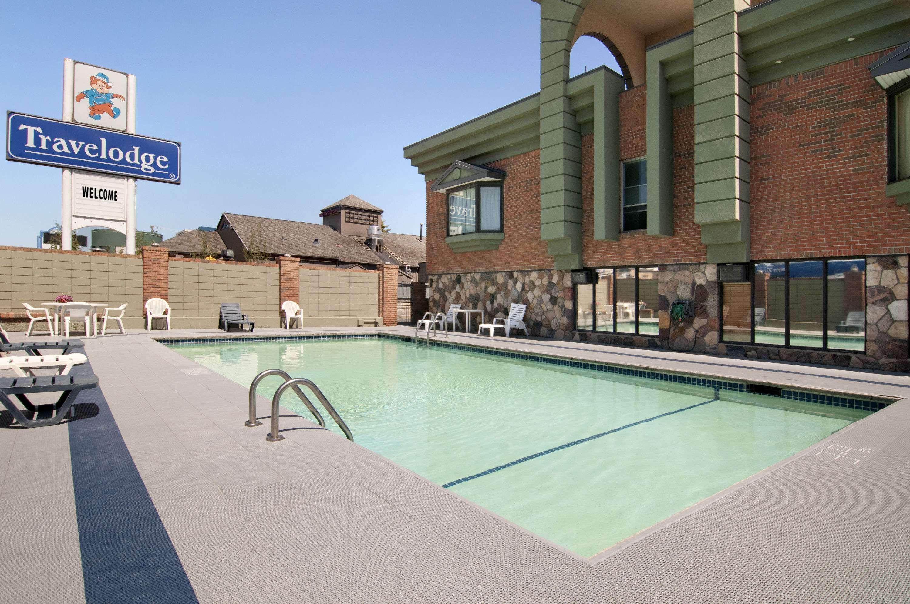 Travelodge By Wyndham Calgary South Exterior foto